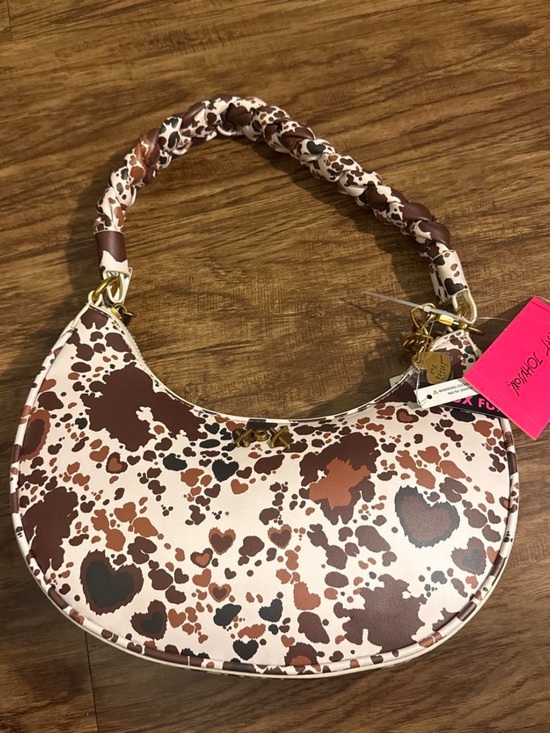 Betsey Johnson Handbags - NWT betsey Johnson bag
